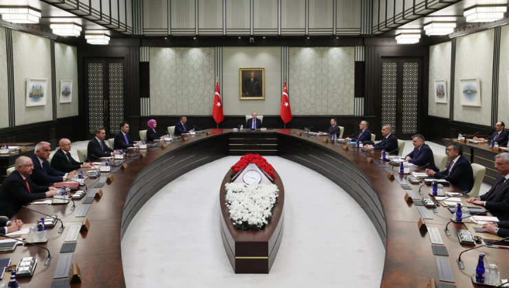 KABİNE CUMHURBAŞKANI ERDOĞAN BAŞKANLIĞINDA TOPLANIYOR: MASADA KRİTİK BAŞLIKLAR VAR