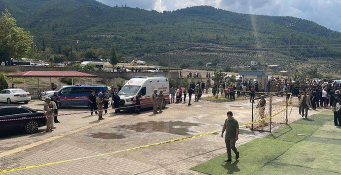 OSMANİYE’DE OKUL BAHÇESİNDE SİLAHLI SALDIRI: EDEBİYAT ÖĞRETMENİ HAYATINI KAYBETTİ