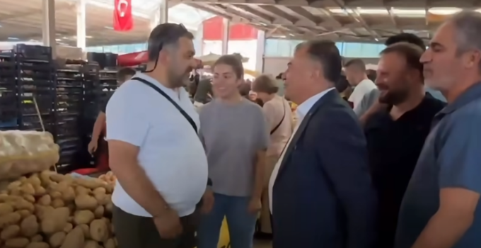 AK PARTİ EREĞLİ İLÇE BAŞKANI AHMET ÖZDOĞAN SAHAYA İNDİ: İLK DURAK PAZAR YERİ OLDU