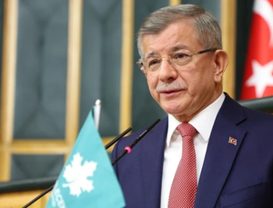 AHMET DAVUTOĞLU HAKKINDA “CUMHURBAŞKANINA HAKARET” SORUŞTURMASI BAŞLATILDI
