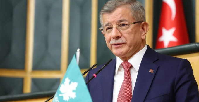 AHMET DAVUTOĞLU HAKKINDA “CUMHURBAŞKANINA HAKARET” SORUŞTURMASI BAŞLATILDI