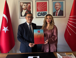 CHP EREĞLİ İLÇE BAŞKANLIĞI’NA AVUKAT AYÇA SEVENCAN GETİRİLDİ