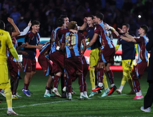 SÜPER LİG’DE DERBİ HEYECANI: TRABZONSPOR BEŞİKTAŞ’I 2-0 MAĞLUP ETTİ