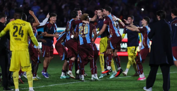 SÜPER LİG’DE DERBİ HEYECANI: TRABZONSPOR BEŞİKTAŞ’I 2-0 MAĞLUP ETTİ