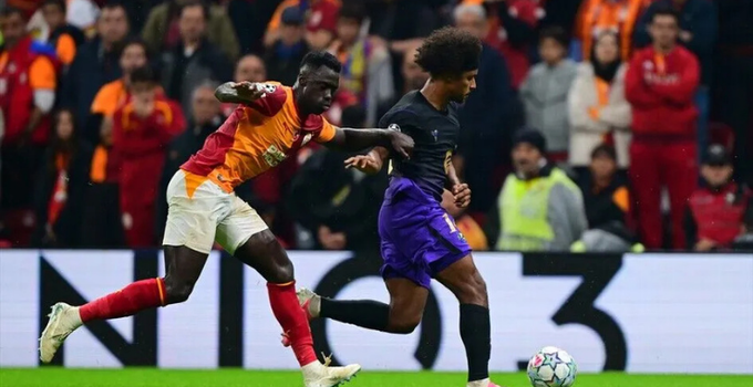 GALATASARAY BARCELONA’YA 4-1 YENİLDİ
